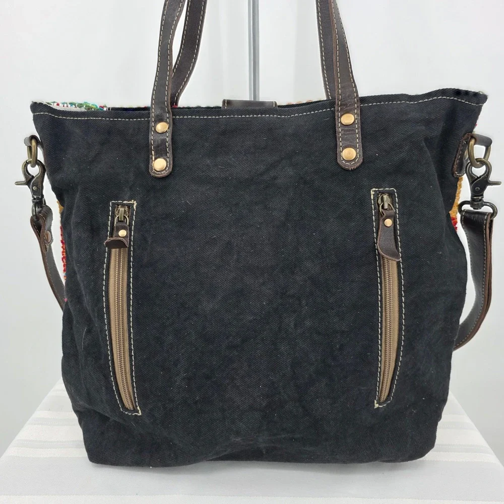 Myra Bag vibrant geometric